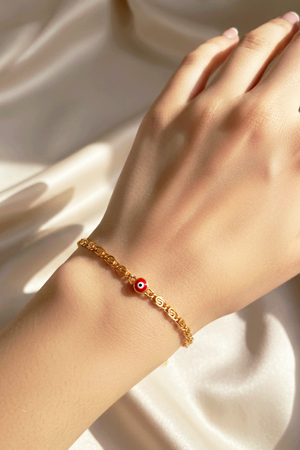 Bold Gold Byzantine Chain Bracelet with Striking Red Evil Eye Charm