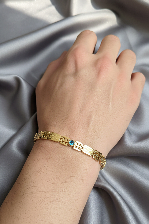 Bold Anti-Tarnish Gold Geometric Link Bracelet with Blue Evil Eye Gem