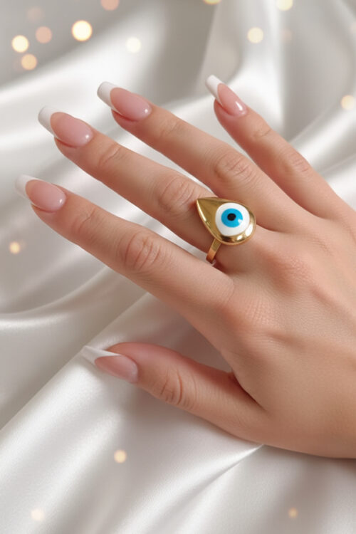 Golden Teardrop Evil Eye Ring – Symbol of Elegance and Protection