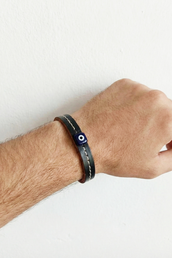 Men's Black Leather Bracelet with Contrast Stitching & Square Eye