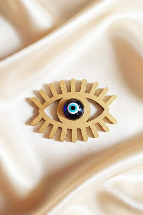 Gold-Toned Evil Eye Fridge Magnet with Artistic Eyelash Design